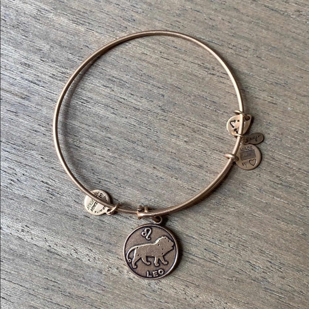 Alex and Ani Peridot ‘Leo’ bracelet